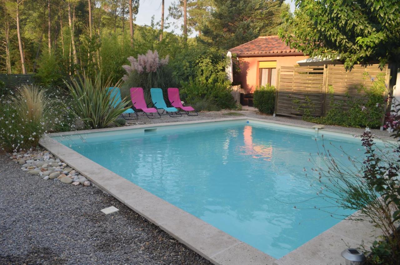 Gite Les Esparrus Villecroze Exterior photo